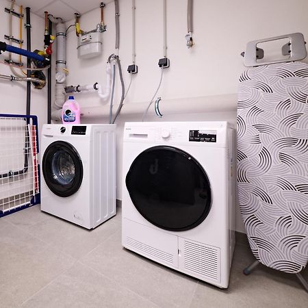 Xzllenz Traum Studio-Apartment, Frei-Parken, U-Bahn, Kueche 纽伦堡 外观 照片