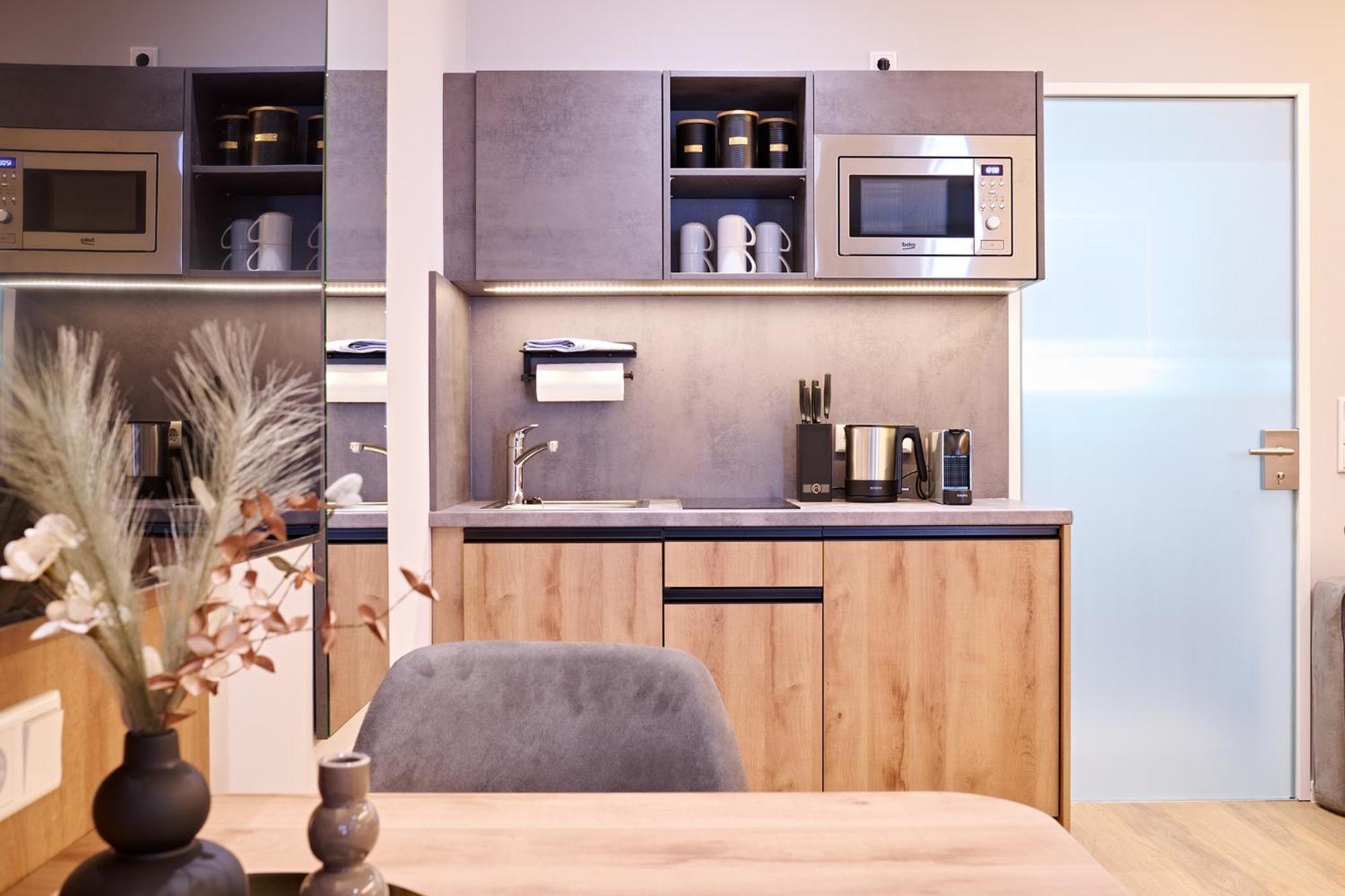 Xzllenz Traum Studio-Apartment, Frei-Parken, U-Bahn, Kueche 纽伦堡 外观 照片
